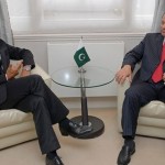 نواز شریف اور عمران خان اربوں کھربوں کے مالک مگر ماننے اور ٹیکس دینے کو تیار نہیں