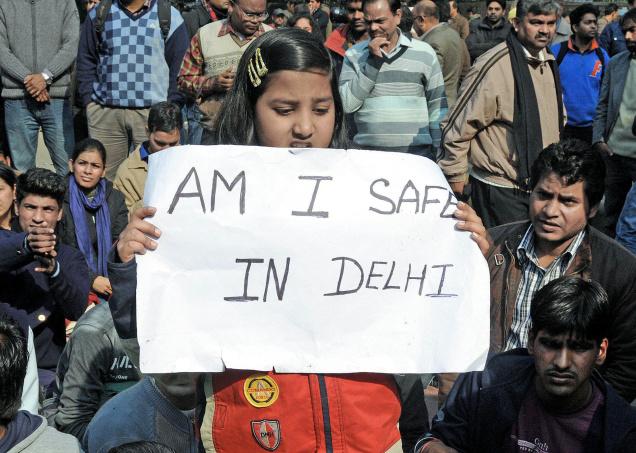 عام آدمی پارٹی بھی ناکام : دہلی “ریپ کیپٹل” بن گیا، کانگریس کا الزام