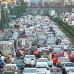 کراچی میں ٹرانسپورٹ و ٹریفک کا سنگین مسئلہ، حل آخر کیا؟