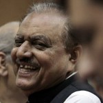 مال مفت دل بے رحم: صدرِ مملکت ممنون حسین نے غیرملکی دوروں میں لاکھوں روپے بخشش کی مد میں اڑا دیے