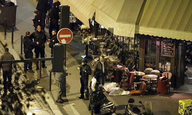 پیرس میں حملہ، 153  افراد ہلاک، فرانس میں ہنگامی حالت کا اعلان