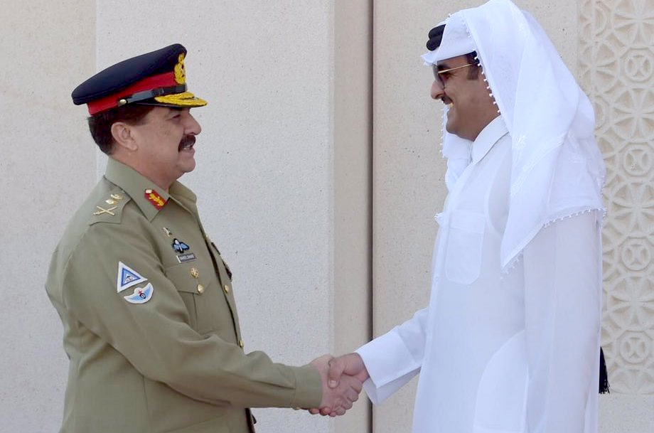 فوجی سربراہ جنرل راحیل شریف قطر کیوں گئے؟
