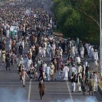 ممتاز قادری کے چہلم کے شرکاء دوسرے دن بھی ریڈ زون میں موجود:پارلیمنٹ کے باہر مظاہرین کا دھرنا
