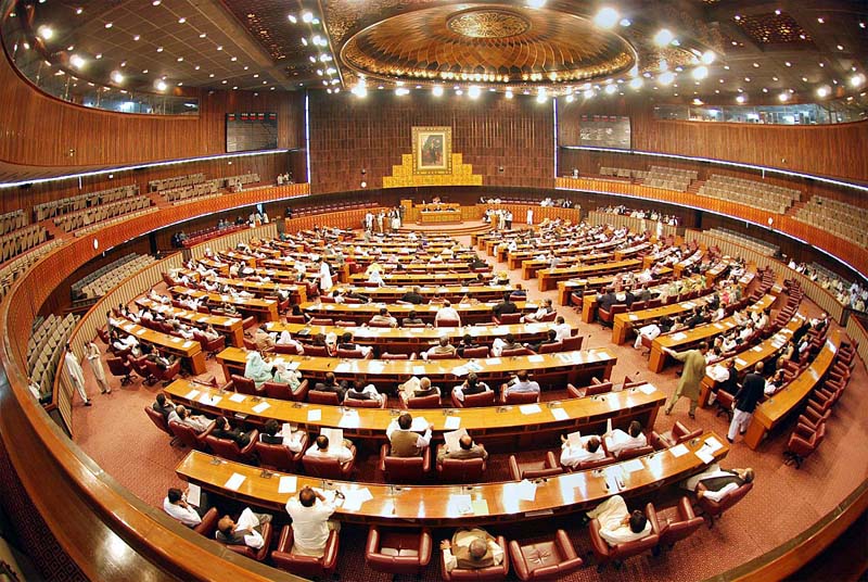 مشرف کی رخصتی پرحکومتی وضاحتیں غیر موثر، پارلیمنٹ کا مشترکہ اجلاس سیاسی اکھاڑے میں تبدیل
