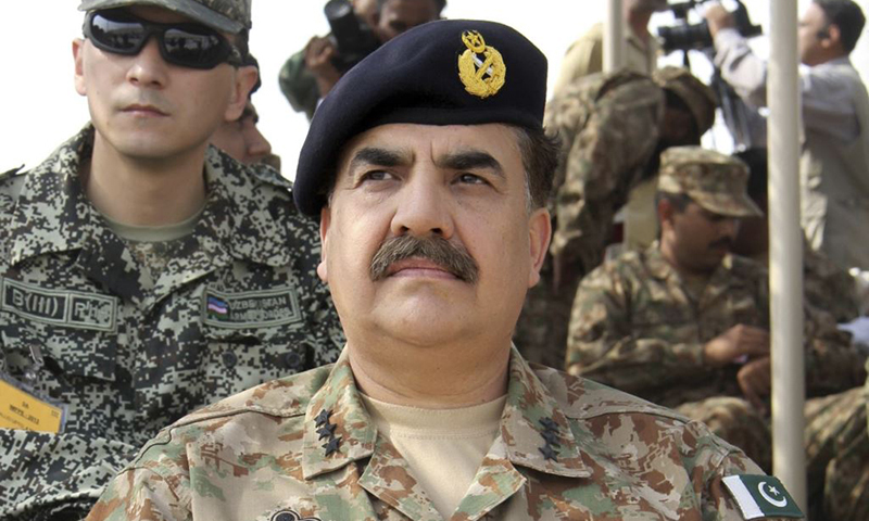 راحیل شریف کا غیر معمولی قدم، بدعنوانی پر 12 فوجی افسران برطرف کردیے