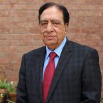 عطاء الحق قاسمی نے اہل قلم پر ساڑھے چار کروڑ کی قلم لگادی!