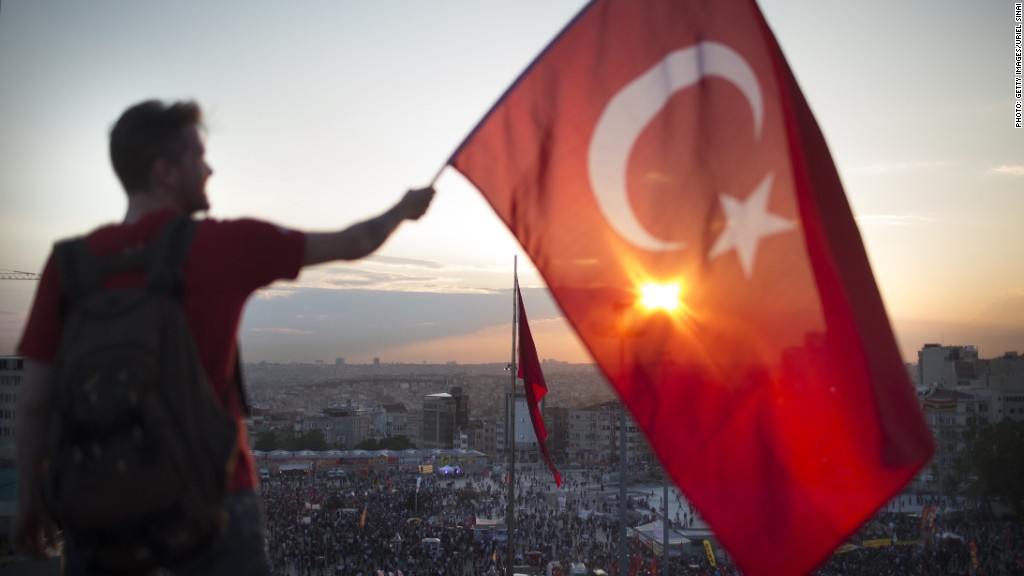 ترکی میں فوج کے باغی ٹولے کی بغاوت مکمل ناکام!