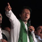 تحریک انصاف کا جوابی وار: وزیراعظم کے خلاف نااہلی کا ریفرنس اسپیکر قومی اسمبلی کے پاس جمع کرادیا