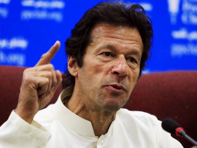 عمران خان کا پاناما لیکس پر عدالت عظمیٰ جانے کا اعلان