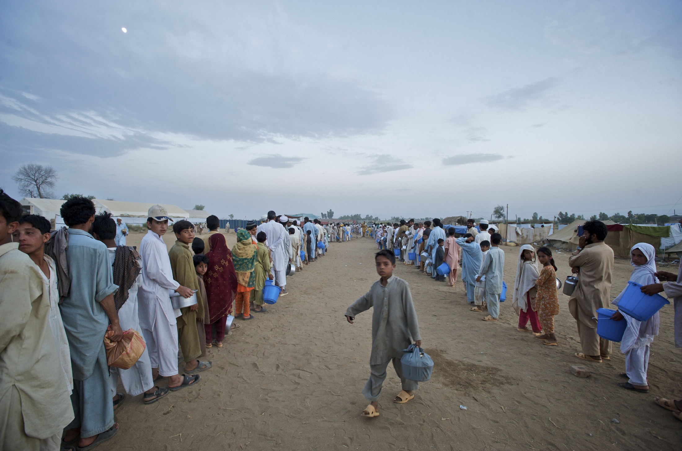 ضرب عضب کامیاب: لیکن اجڑنے والے بحالی کے منتظر