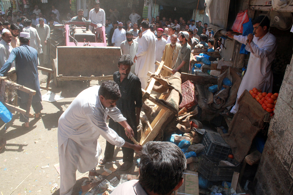 شہر کی سڑکوں پر تجاوزات کی بھرمار ۔۔۔خاتمے کا خواب پورا ہوگا؟