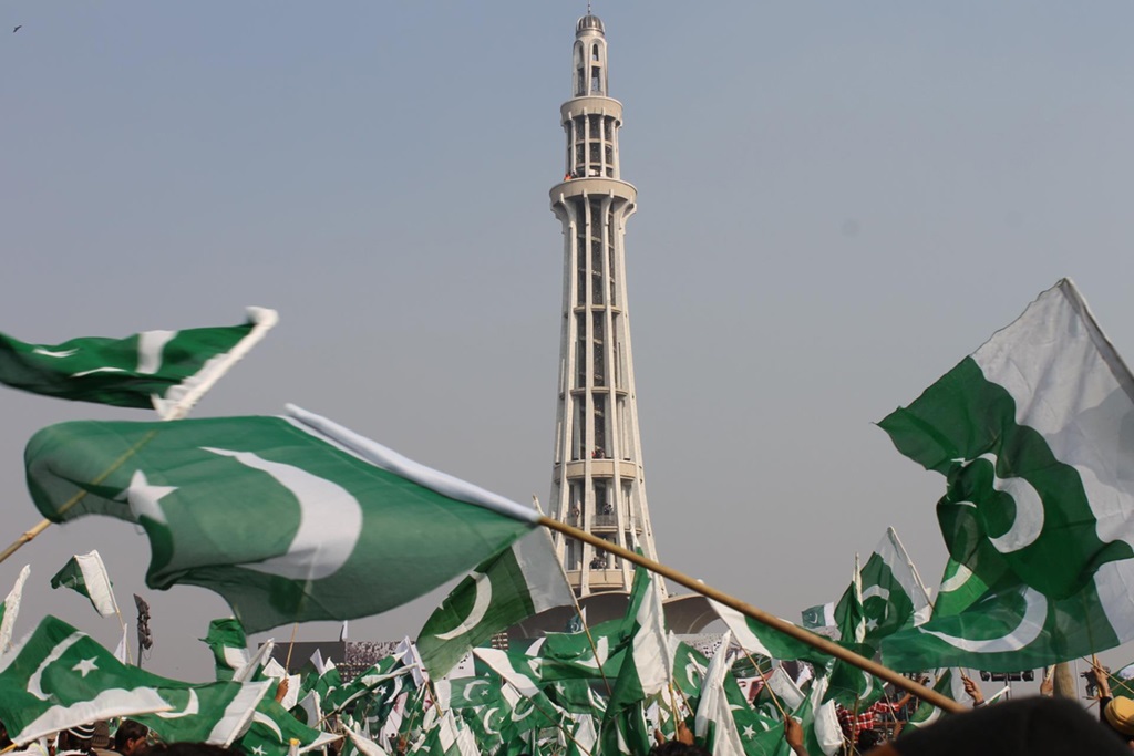 یوم پاکستان۔۔ تجدید عہد کا دن