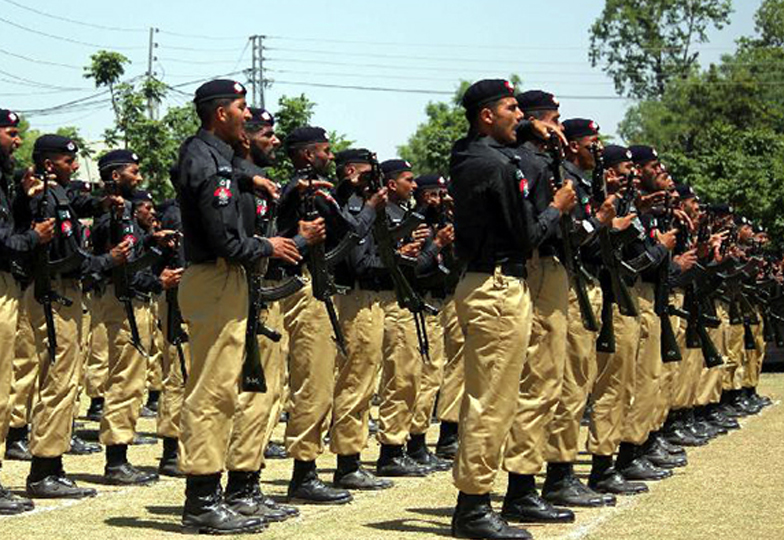 سندھ کے 6 پولیس افسران کے پروموشن منسوخ، اصل قصہ کیا ہے؟