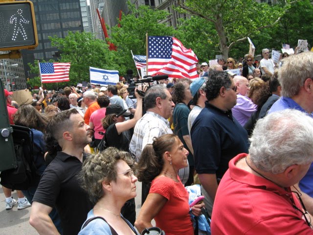 واشنگٹن میں ویٹیکن کے سفارت خانے کے باہر20 سال سے احتجاج