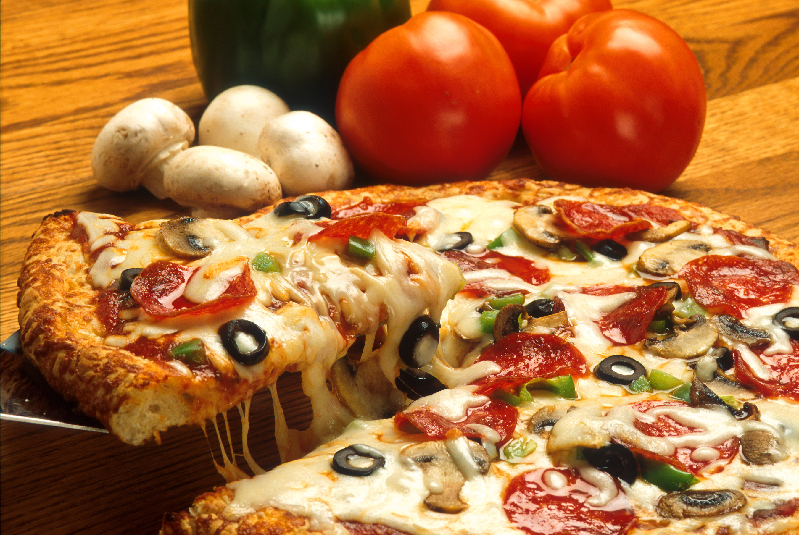 امریکا میں 37سالوں سے روزانہ پیزا کھانے والا ٹیچر منظر عام پر آگیا