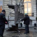 ایفل ٹاؤر کی تاریخی اور یادگار سیڑھیاں 169,000یورو ز میں نیلام