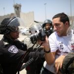 جولائی میں صہیونی حکام کی طرف سے صحافتی حقوق کی 74 پامالیاں