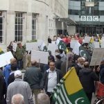 مقبوضہ کشمیر کی ناکافی کوریج، بی بی سی ، سی این این کے دفاتر کے باہر مظاہرے