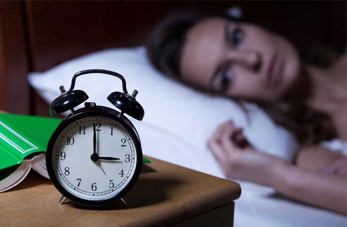 بے خوابی فالج اور ہارٹ اٹیک کا خطرہ بڑھا دیتی ہے، نئی تحقیق