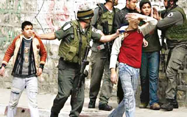 رملہ ،زیرحراست فلسطینی بچوں پراسرائیلی جلادوں کا وحشیانہ تشدد