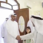 ابوظہبی کے ولی عہد کی ننھی بچی کے گھر آمد،تقریب میں ہاتھ نہ ملاسکنے پر معذرت،تحفہ بھی پیش کیا
