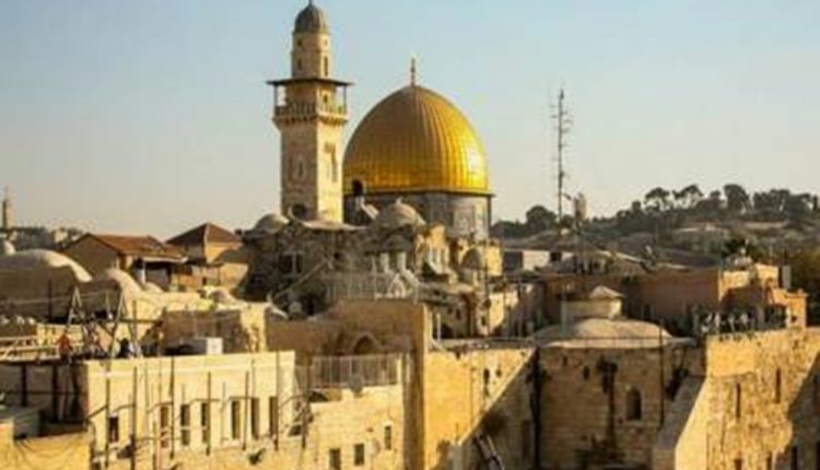 اسرائیل نے مسجد اقصیٰ کی تاریخی دیوار کی توڑپھوڑ شروع کر دی