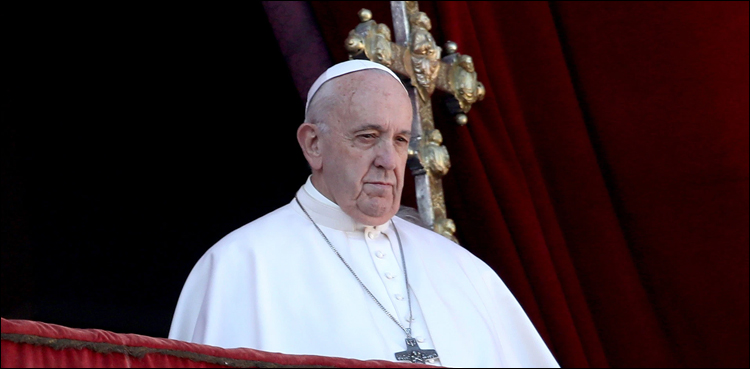 پوپ فرانسس نے خاتون کا ہاتھ جھٹکنے پر معافی مانگ لی