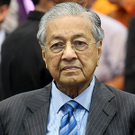 ملائیشین سابق وزیراعظم مہاتیر محمد کو ان کی اپنی سیاسی جماعت سے نکال دیا گیا