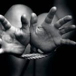 بھارت میں بچوں کی تجارت عام ہو گئی، ہر 8 منٹ میں ایک بچہ اغوا