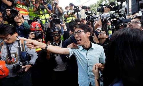 ہانگ کانگ حکومت مخالف مظاہروں کا سال مکمل ہونے پر مظاہرہ،53افرادگرفتار