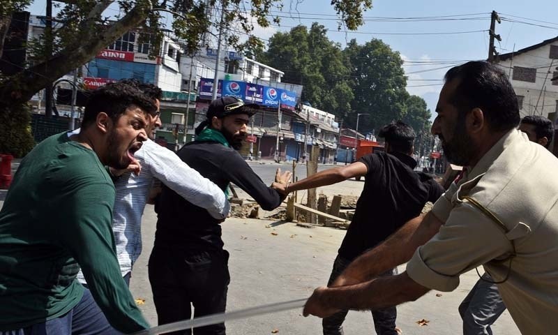 مقبوضہ کشمیر ،بھارتی فورسز کی محرم کے جلوس پر پیلٹ گنز کی فائرنگ ، پاکستان کی مذمت