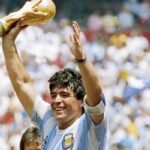 ارجنٹینا کے لیجنڈ فٹبالر میراڈونا سپردخاک، قریبی افراد کا خراج عقیدت