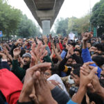 نئی دہلی میں بھارتی کسانوں کے احتجاج کو ایک ماہ مکمل، اہم شاہرائیں بند