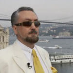 ترک عدالت نے متنازع مبلغ عدنان اوکتار کو 1000سال قیدکی سزا سنادی