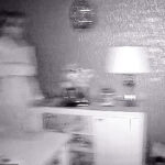 برطانیہ ،گھر میں خوبصورت بالوں والی دلہن بھوت کی نقل و حرکت دیکھ کر سب حیران