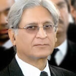 مولانا فضل الرحمن اور مریم نواز کا موقف سمجھ سے بالاتر ہے، اعتزاز احسن