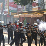 میانمارمیں مظاہرین پر پولیس کی فائرنگ سے ہلاکتیں 18ہوگئیں