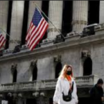 امریکا،سماجی فاصلے میں کمی، کرونا کے خلاف جنگ کا کلیدی اصول تبدیل کرنے پر غور