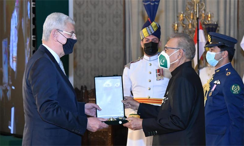 اقوام متحدہ کی جنرل اسمبلی کے صدر کو ہلال پاکستان ایوارڈ سے نواز دیا گیا