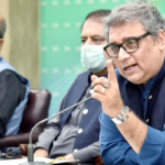 علی زیدی نے مفتاح اسماعیل کے الزامات پر 10 کروڑ روپے ہرجانیکا نوٹس بھیج دیا