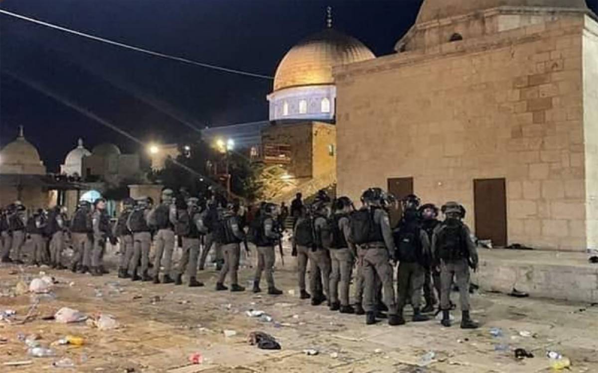 اسرائیل کامسجد الاقصی میں نمازیوں پر دوبارہ تشدد، 6 فلسطینی گرفتار