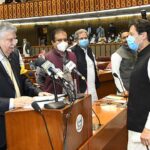 8487 ارب کا وفاقی بجٹ پیش، سرکاری ملازمین کی تنخواہوں اور پنشن میں 10 فیصد اضافہ