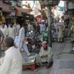 رات 8 بجے کاروبار بند کرنے کا معاملہ، کراچی کے تاجر دو دھڑوں میں تقسیم