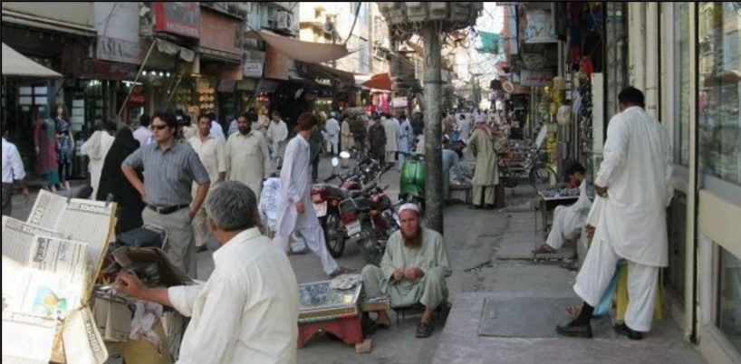 رات 8 بجے کاروبار بند کرنے کا معاملہ، کراچی کے تاجر دو دھڑوں میں تقسیم