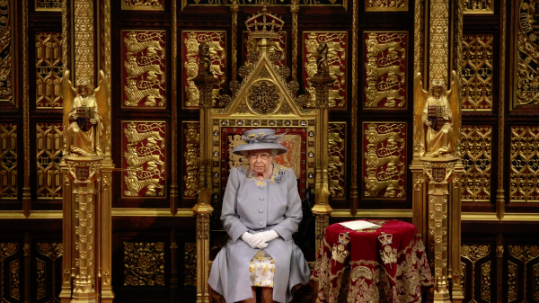 برطانوی ملکہ الزبتھ دوم تخت شہزادہ ولیم کے حوالے کریں گی