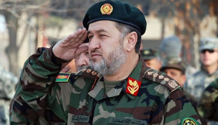 'اشرف غنی اور اس کے گروہ پر لعنت ہو ''،ہمارے ہاتھ پیٹھ پر باندھ کر وطن بیچ دیا، افغان وزیردفاع برہم