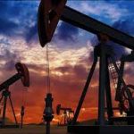 بھارت میں تیل اور گیس کی پیداوار میں چالیس فیصد کی کمی