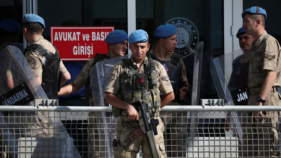 ترکی میں گرفتاریوں کی تازہ لہر،مزید 214فوجی گرفتار