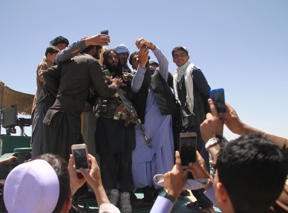 طالبان قیادت اپنے جنگجوؤں کی تفریح سے پریشان، سیلفی پرپابندی