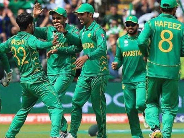 بھارت کے خلاف پاکستان کے 12 رکنی اسکواڈ کا اعلان